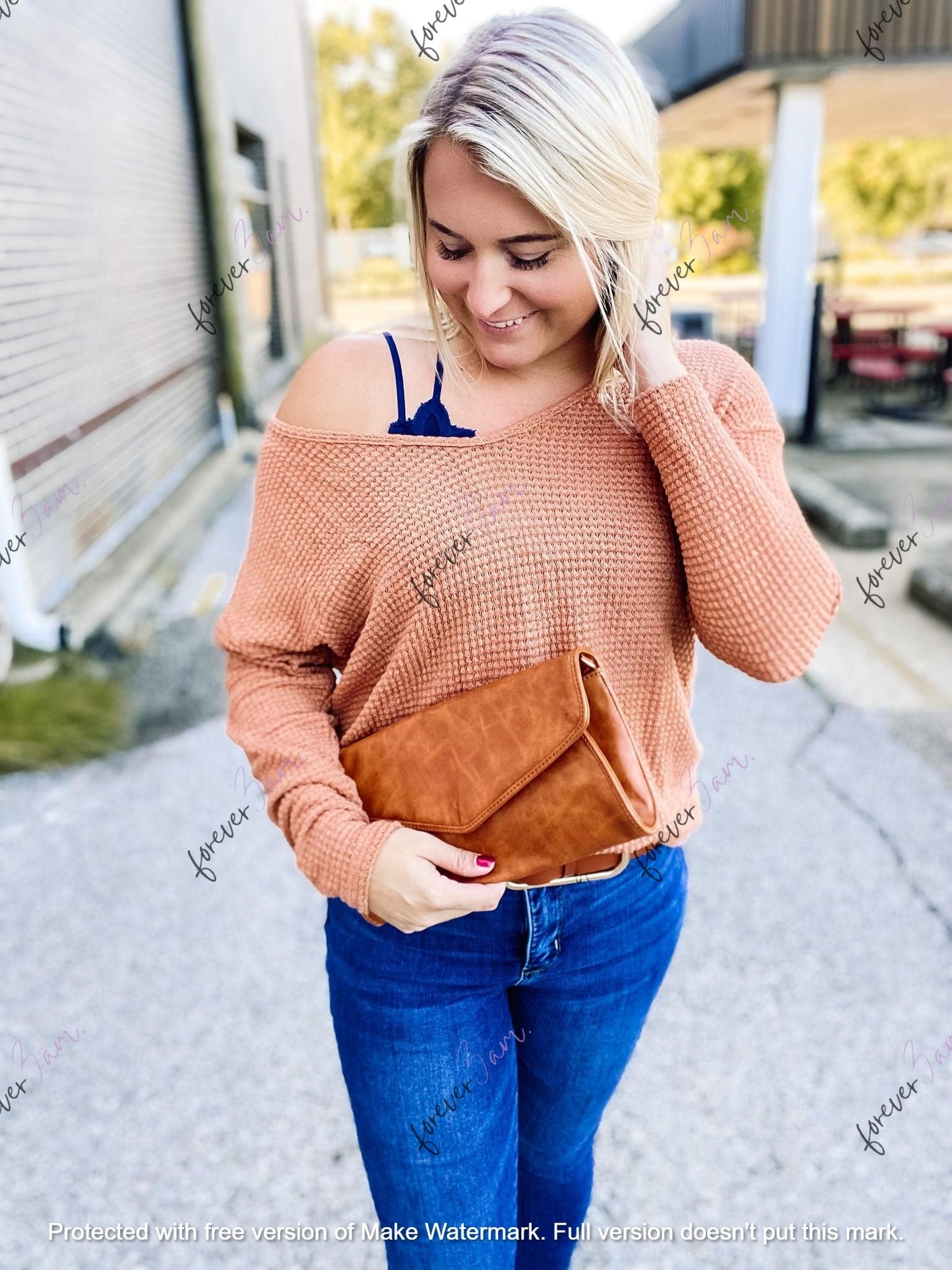 THE KRISSI CROSSBODY