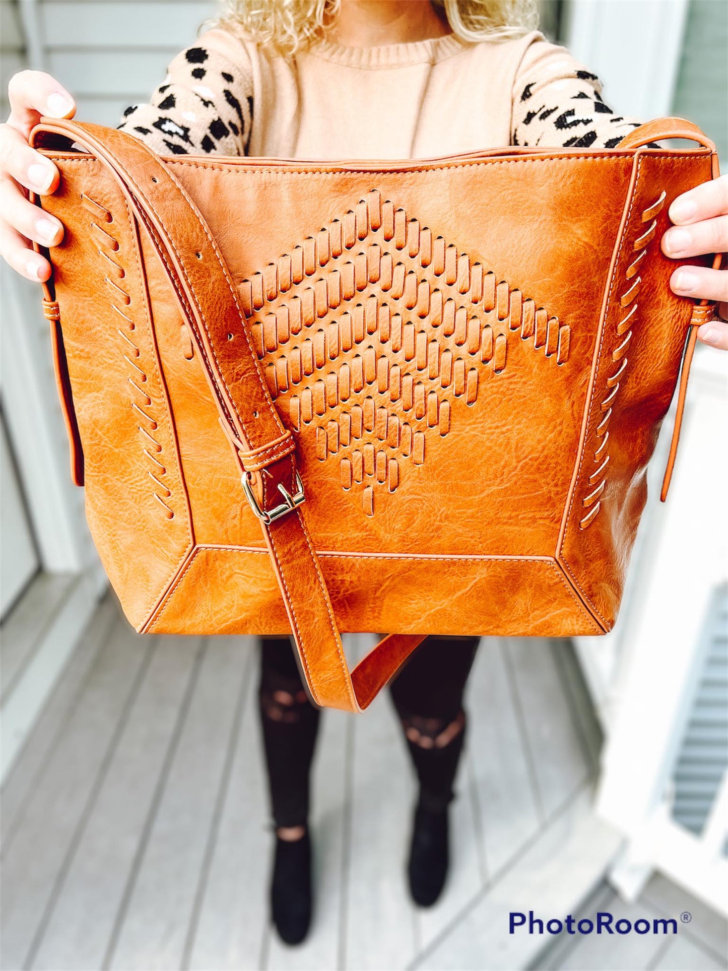 THE AVERY TOTE