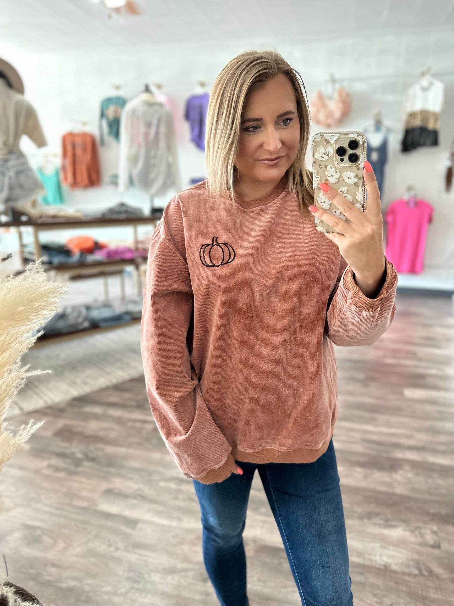 EMBROIDERED PUMPKIN CORDED CREW