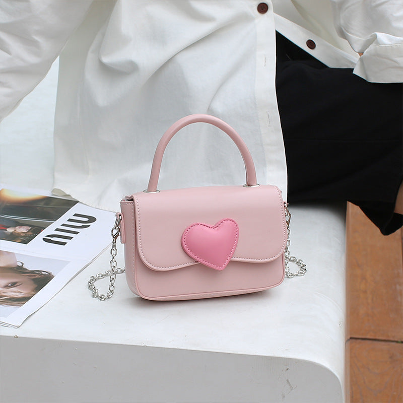 THE HEART CLUTCH