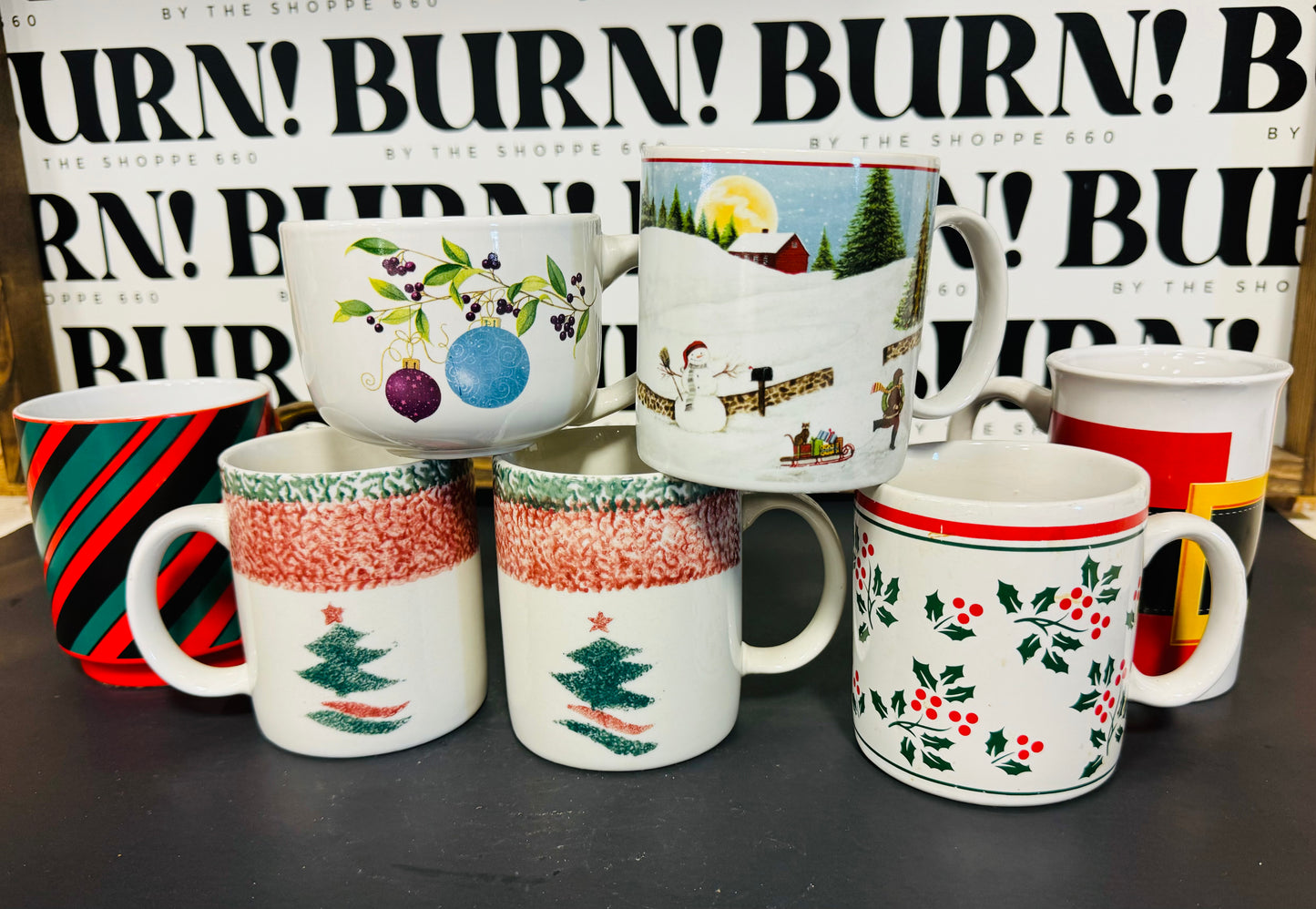 MYSTERY CHRISTMAS MUGS CANDLES