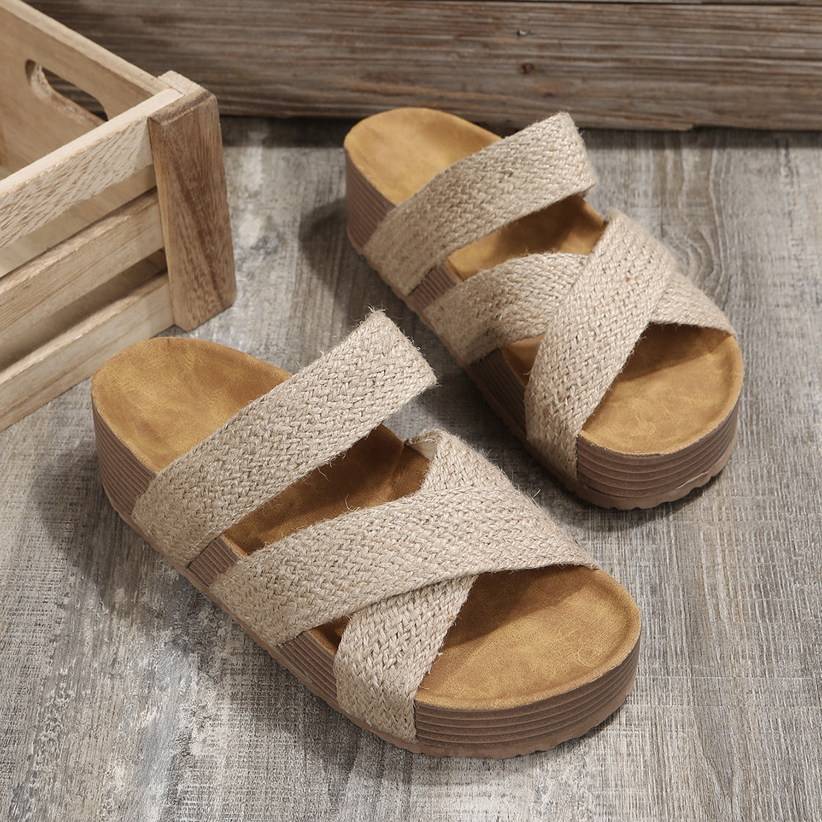 THE HENRY SANDALS