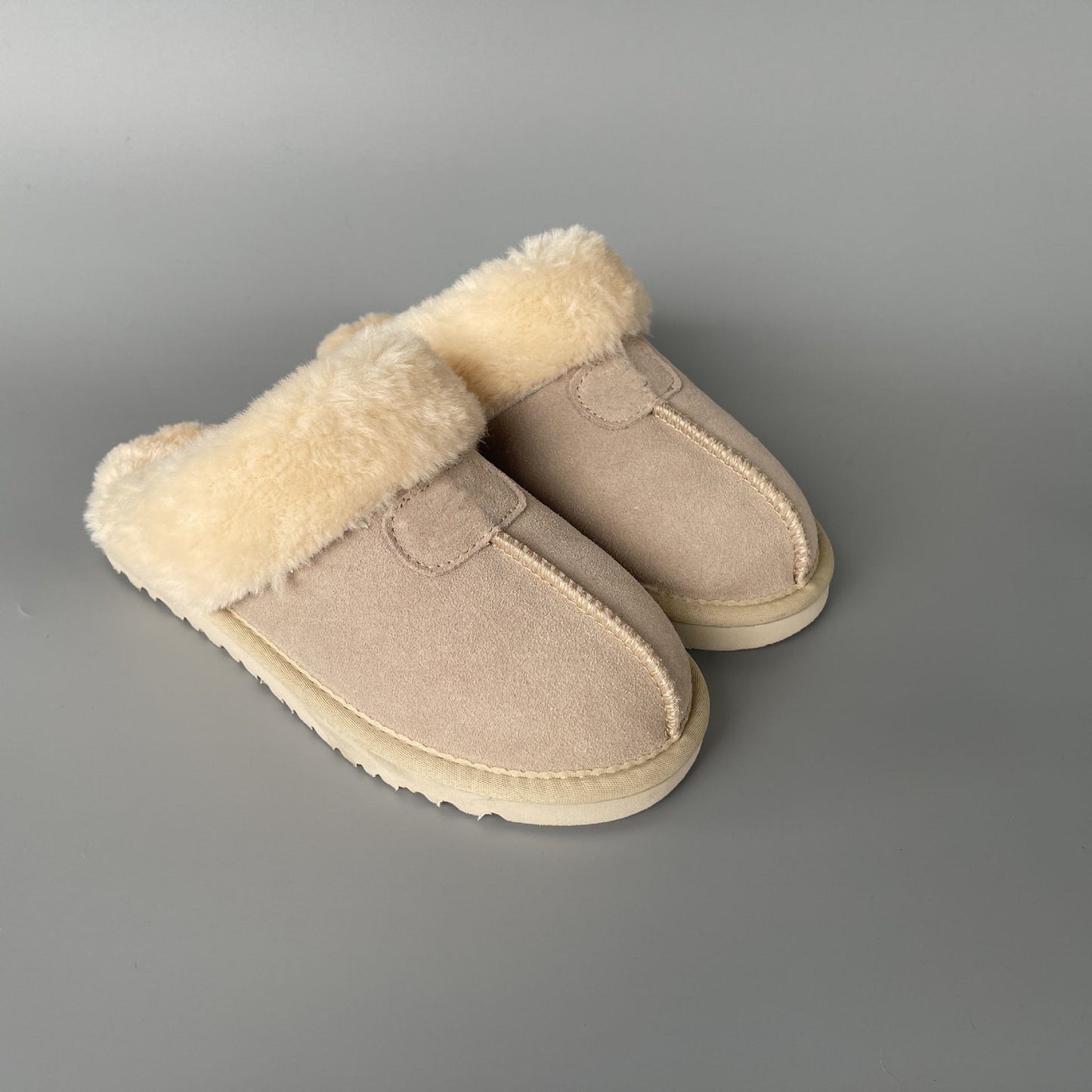 THE LONDON COZY SLIPPERS